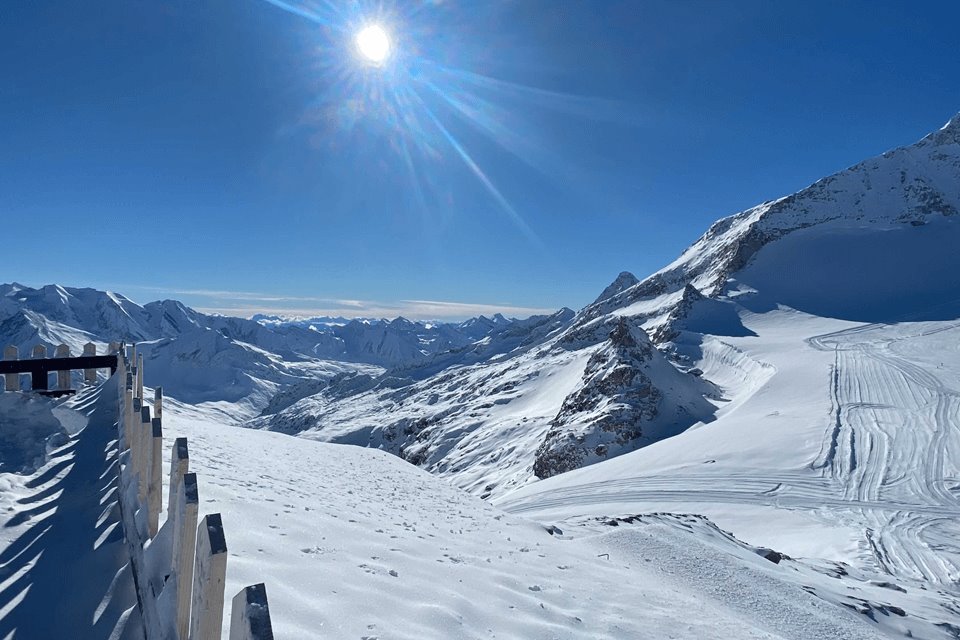 Flink wat sneeuw in hogere delen Alpen