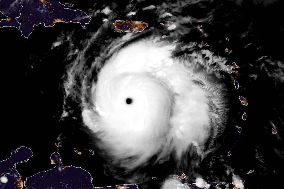 Zware orkaan Beryl breekt records