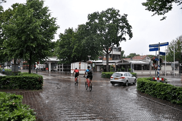 Dinsdag kans op flinke plensbuien met onweer