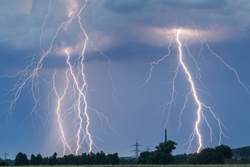 Regen met kans op fors onweer