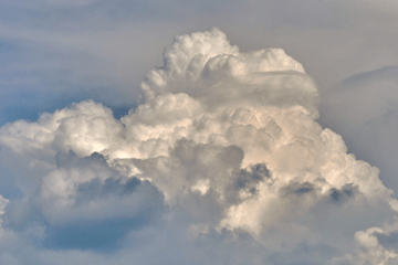 Onweer, mist en 25 graden