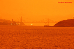 San Francisco gehuld in rook. Het is alsof je op Mars bent
