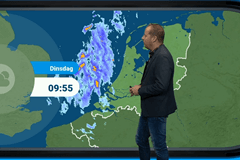 Wat gaat die regenstoring boven West Nederland doen?